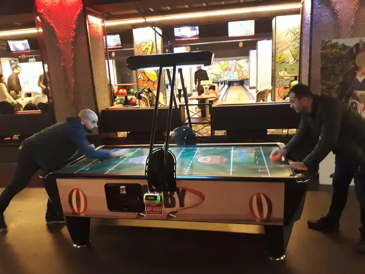 Air Hockey